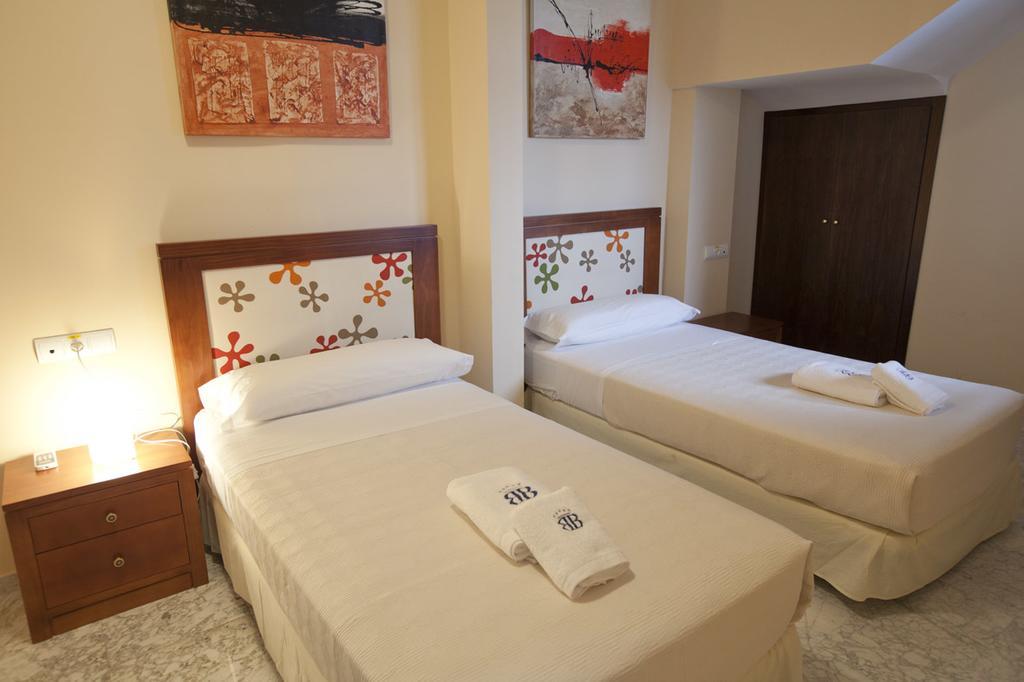 Mercader De Sedas Apartments Granada