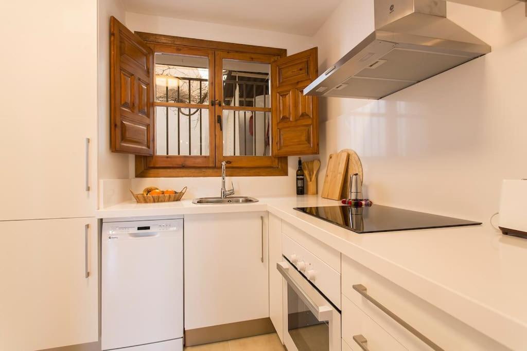 Casa Tipica Del Albaicin Con Interior De Diseno Holiday home