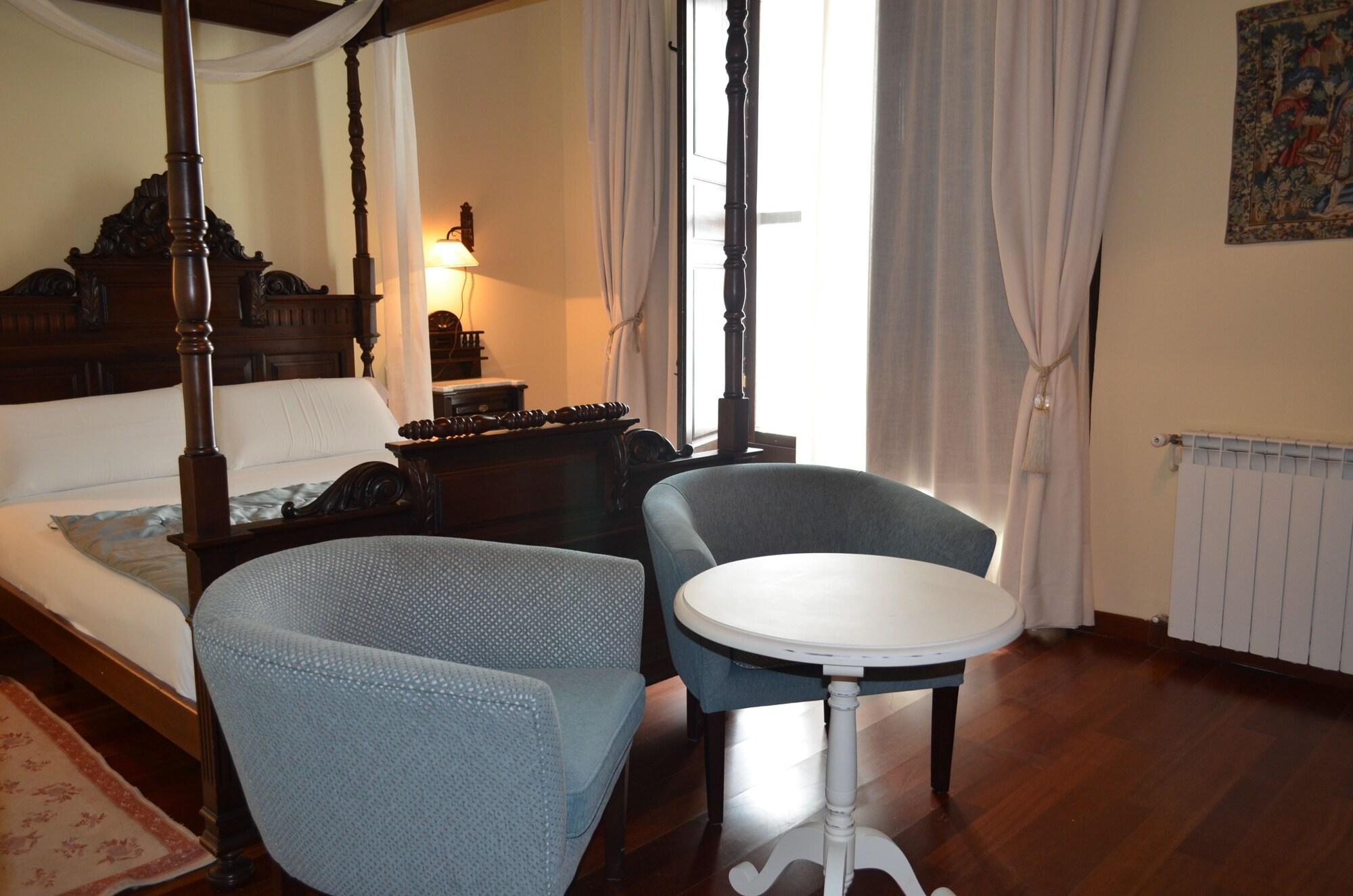 Palacio De Mariana Pineda 4* Granada