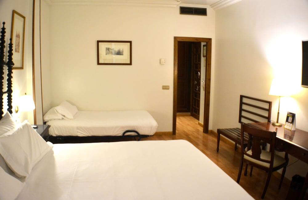 Hotel Sercotel Palacio De Gamboa 4*