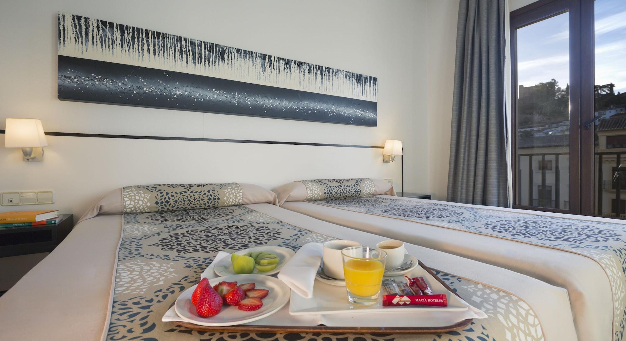 Macia Plaza Hotel 2*