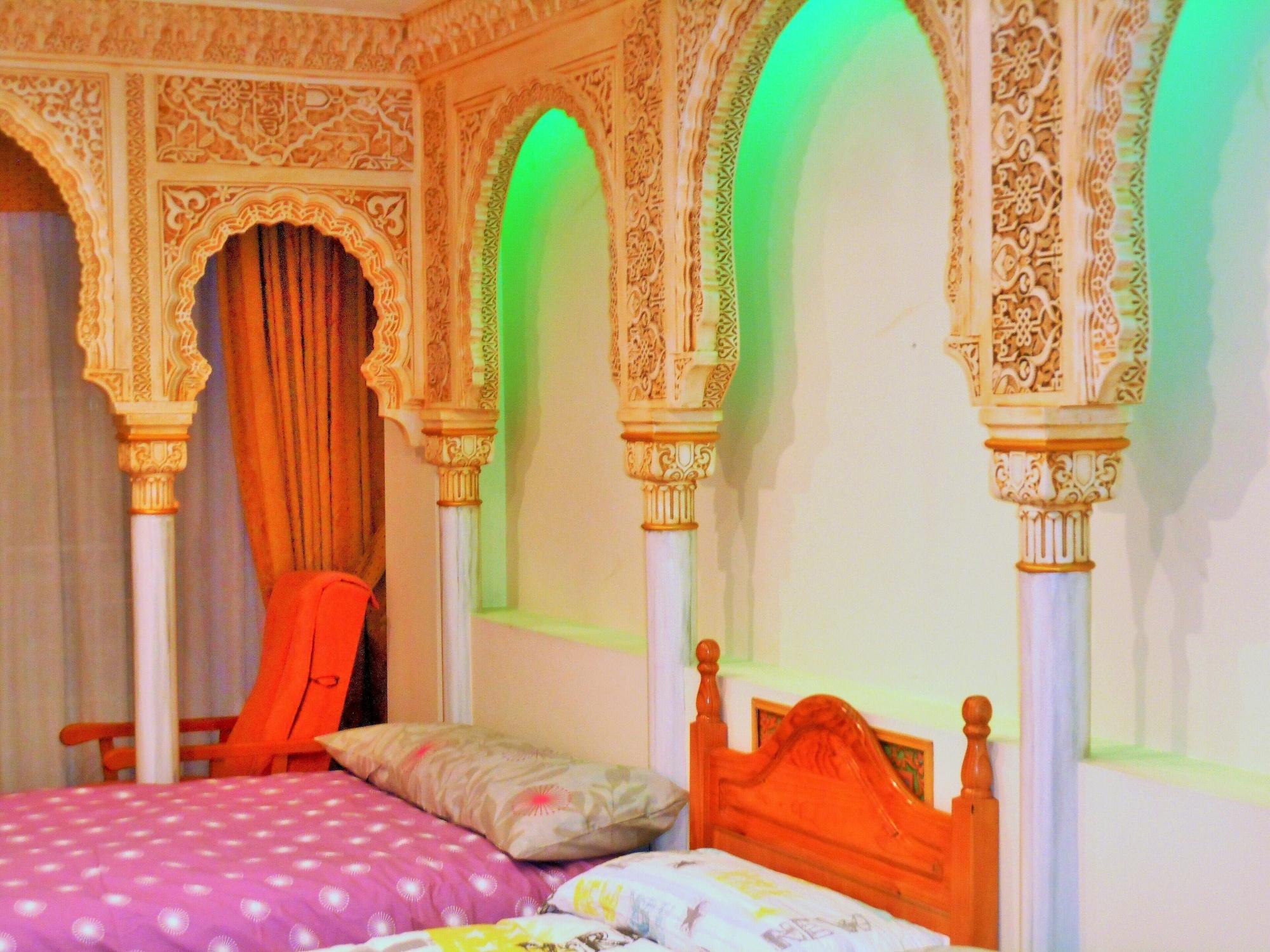 Martin House & Bed & Breakfast Granada
