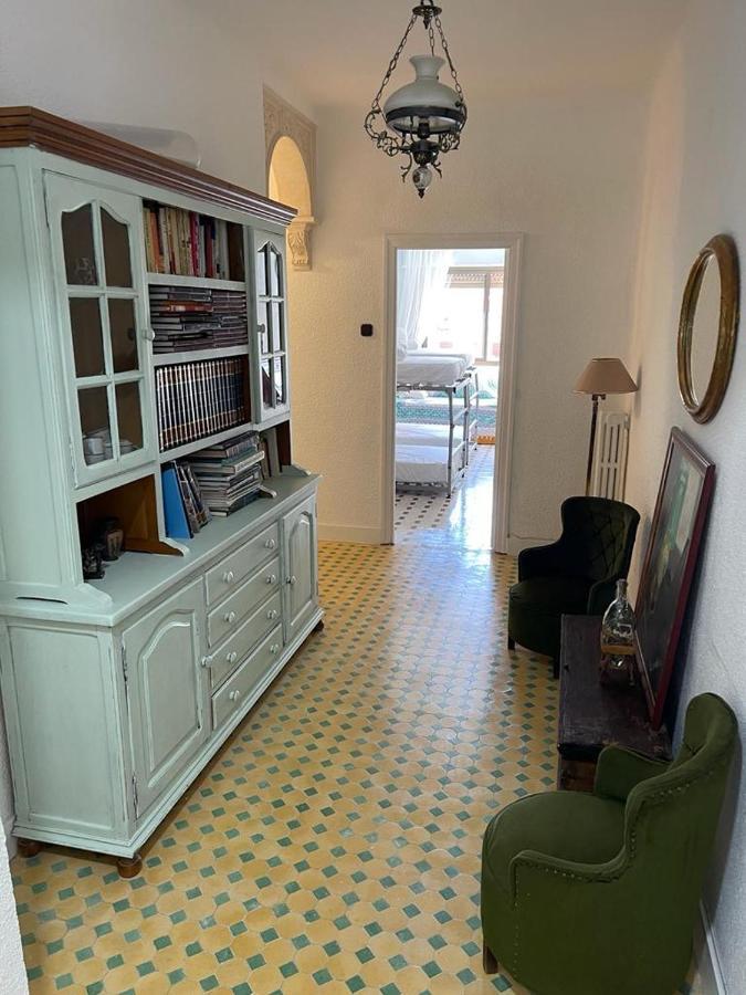 Vintage Apartment *