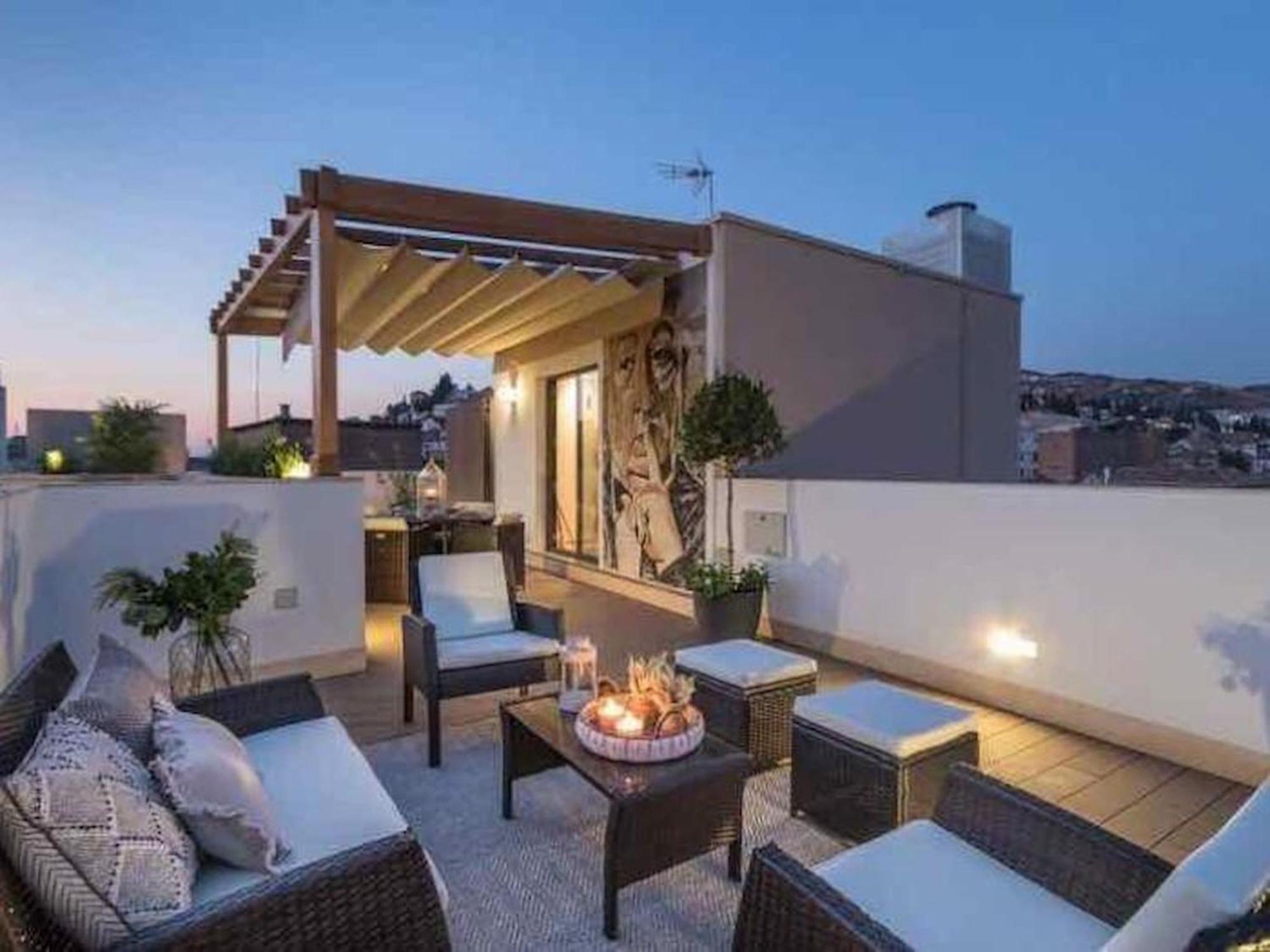 Chezmoihomes Luxury Plaza Nueva Penthouse Apartment