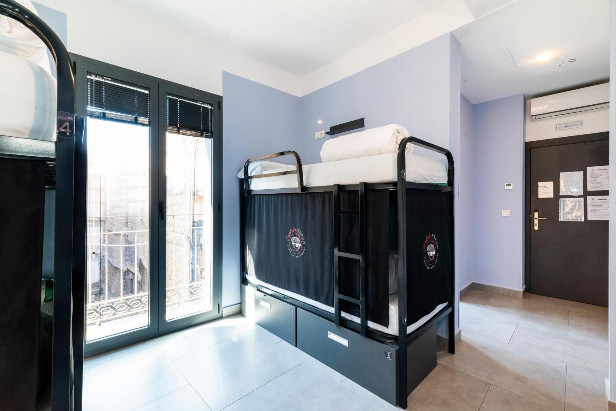 Hostel Carlota Braun