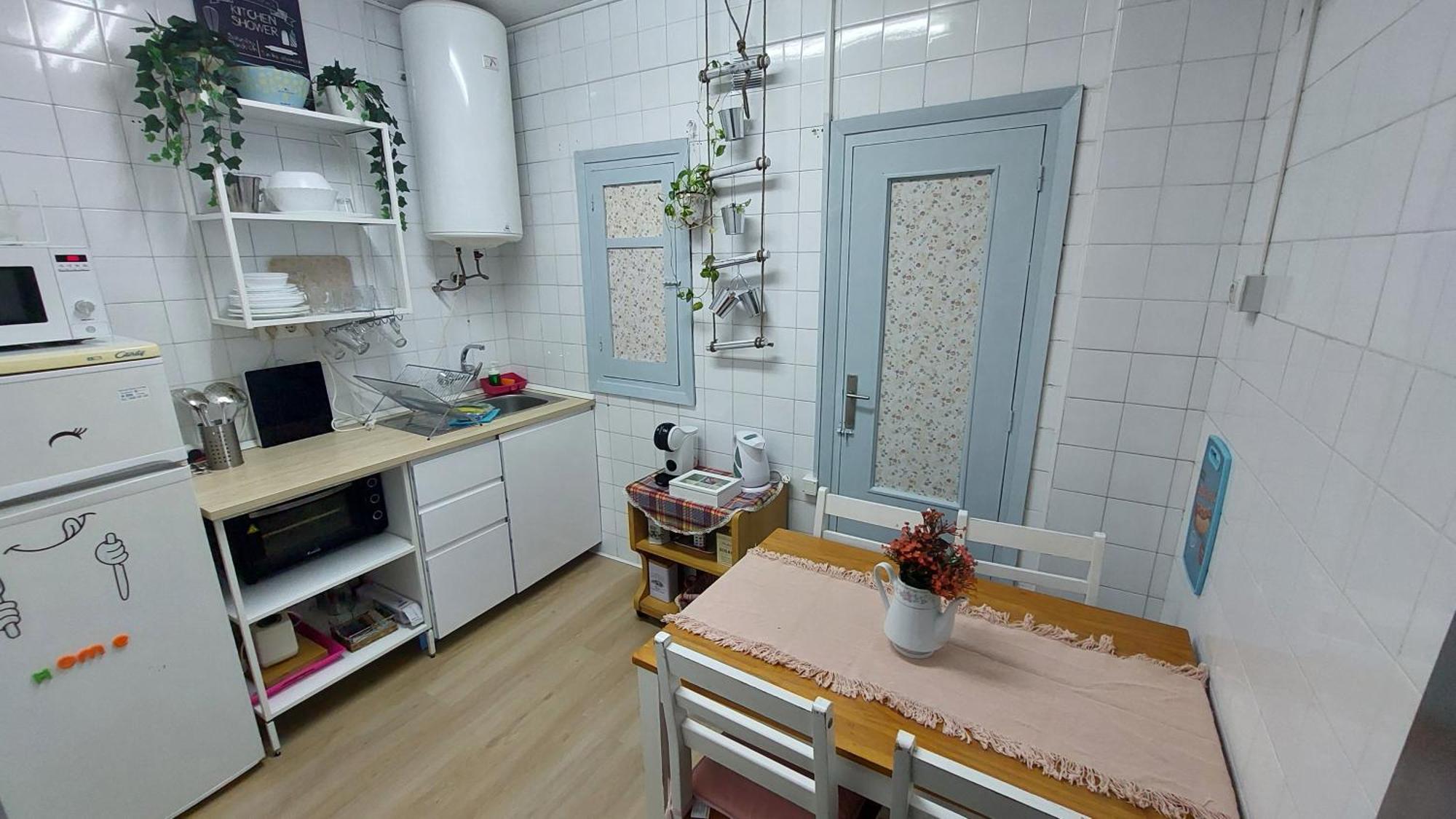 Centrico Piso Con Aparcamiento Gratuito Apartamento