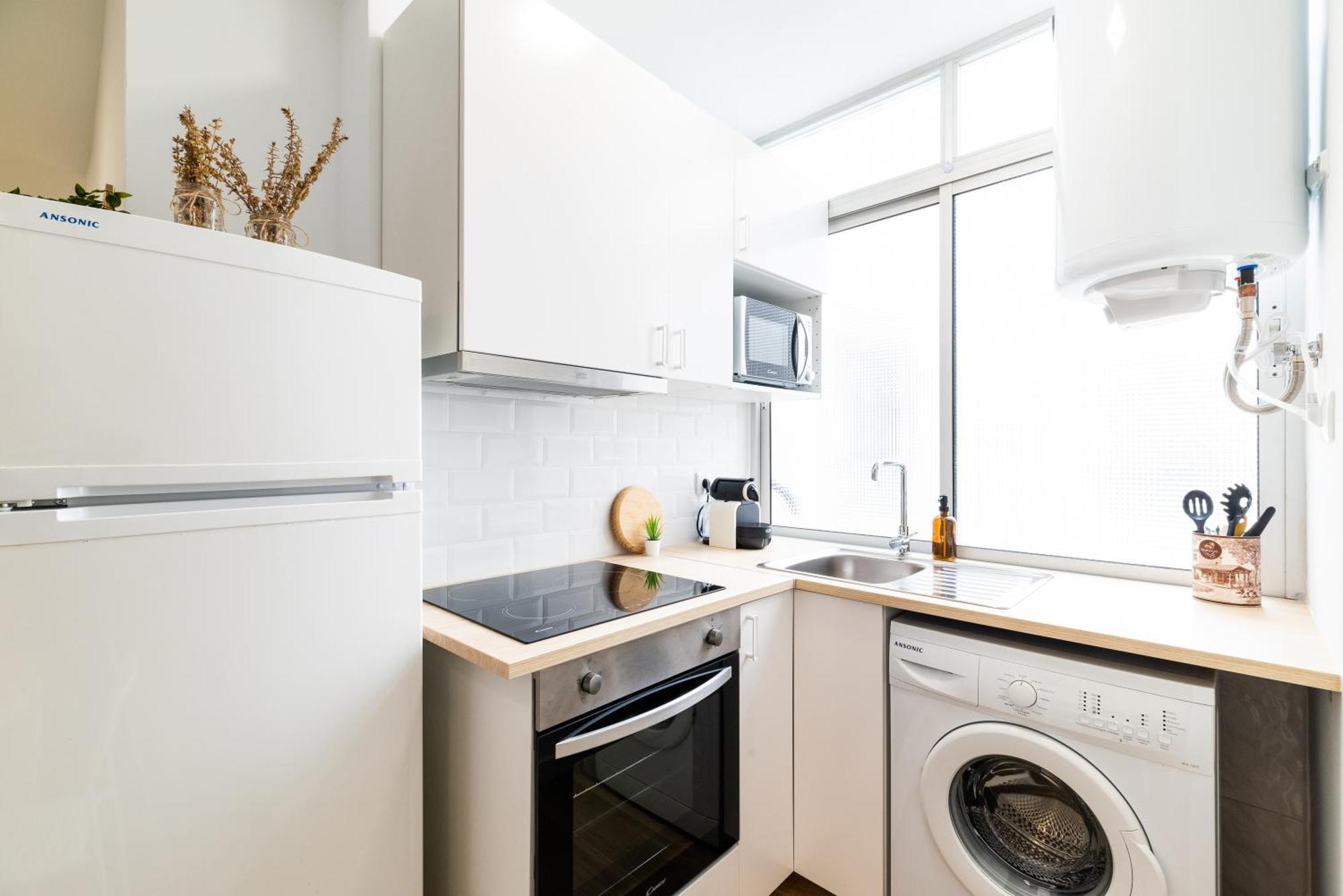 Apartment Centro Y Confort: Junto A Corte Ingles *