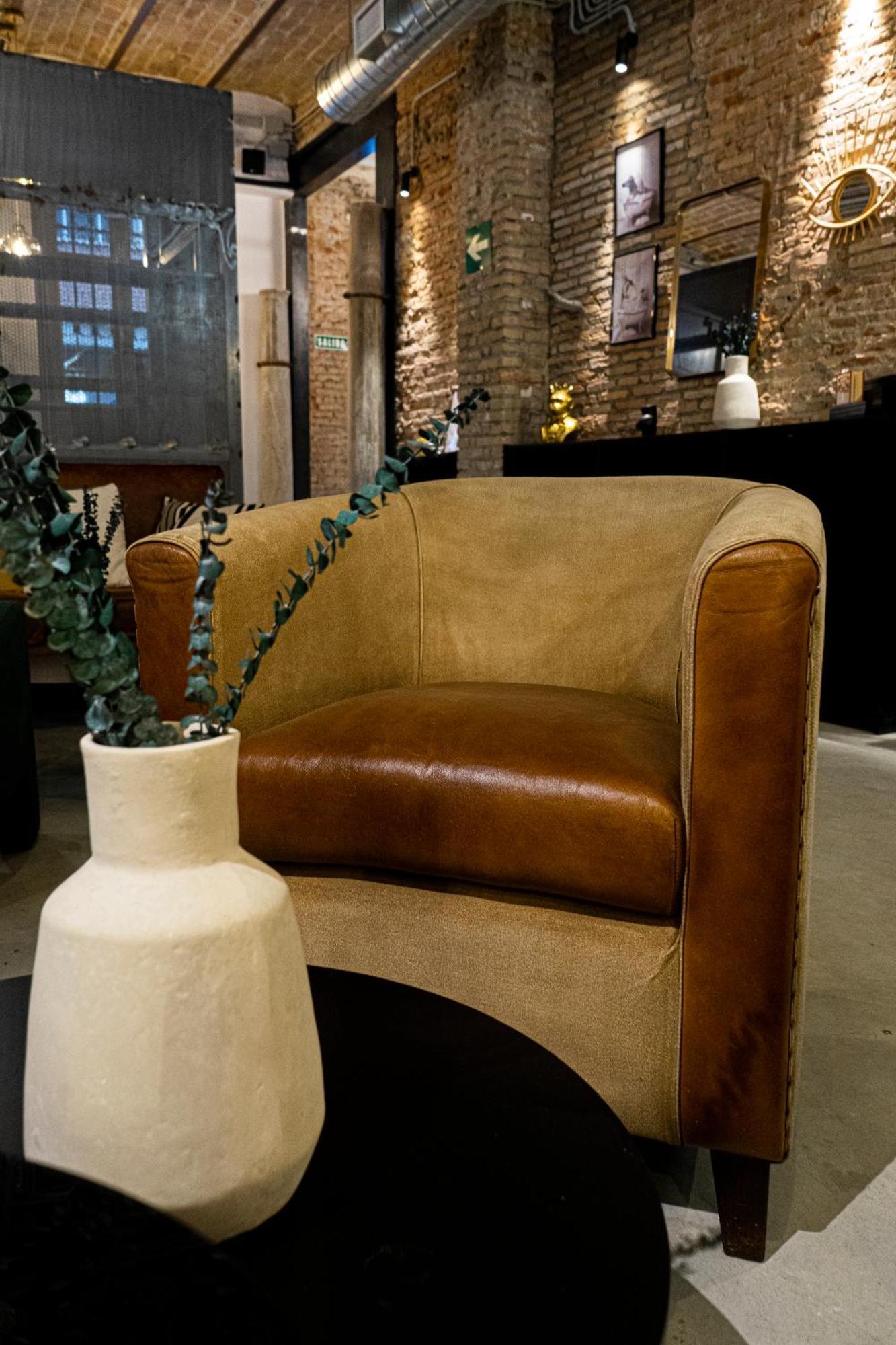 Black Swan Hostel