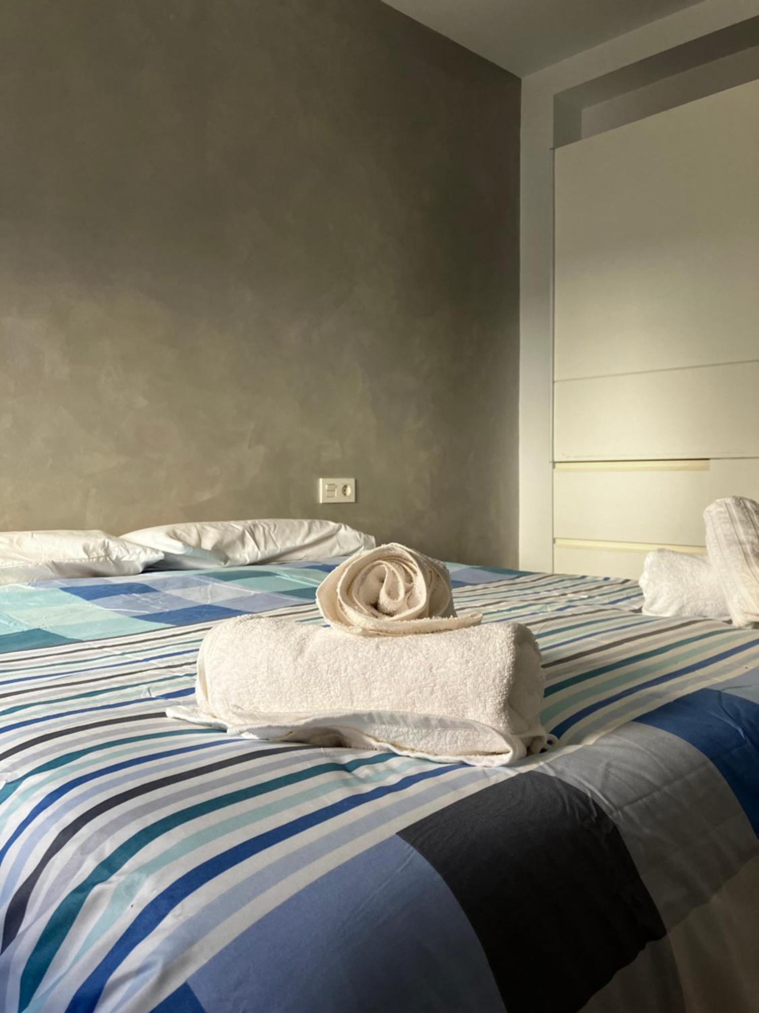 Apartamento En Camino De Ronda De Dos Y Salon Apartment