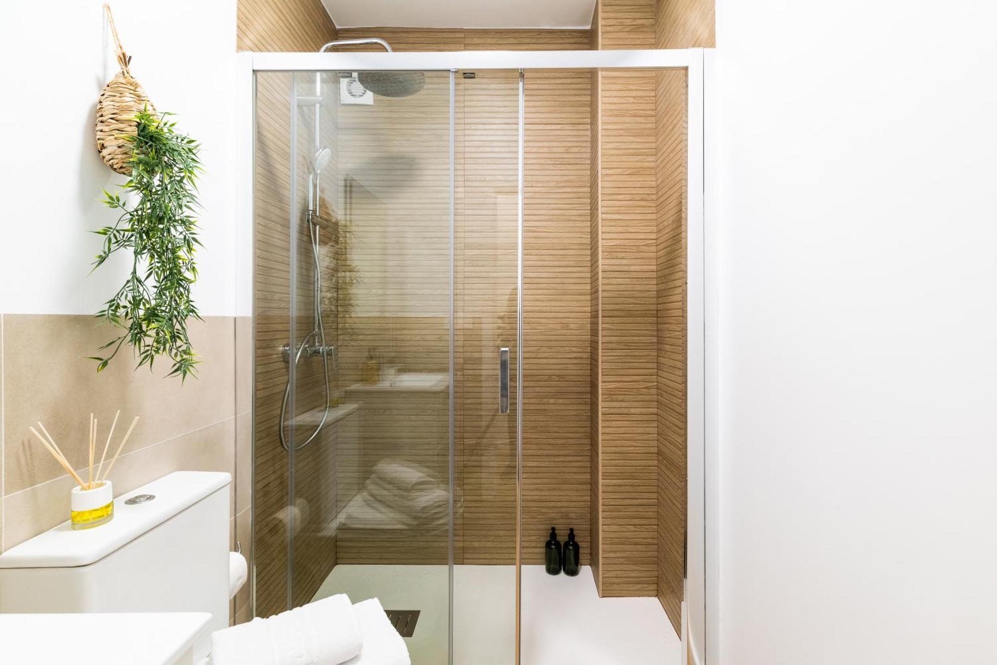 Centro Y Confort: Junto A Corte Ingles Apartment *