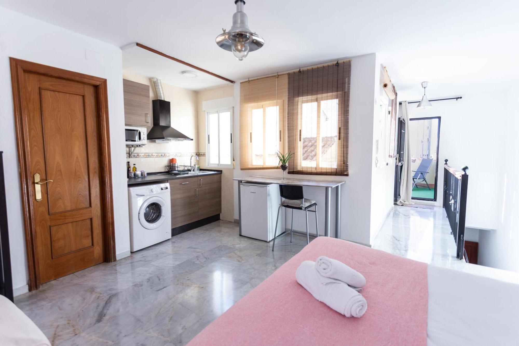 Granata Aparthotel *