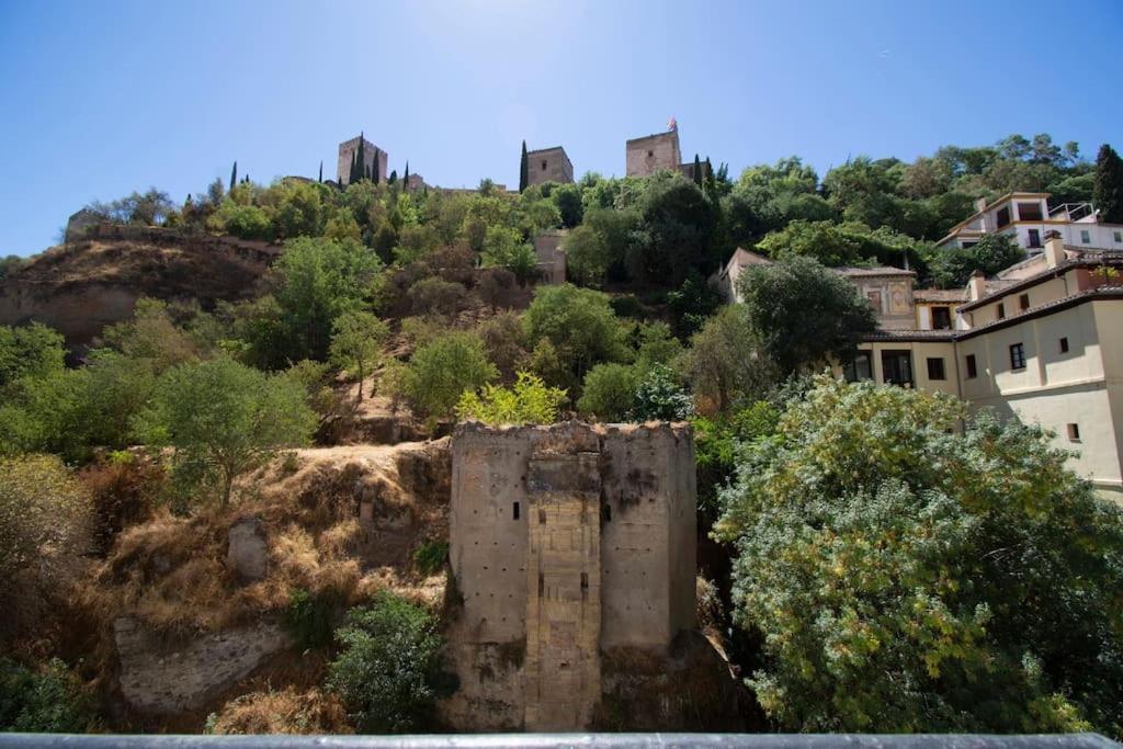 Alhambra Enamora 1 -paseo De Tristes View 1 -c