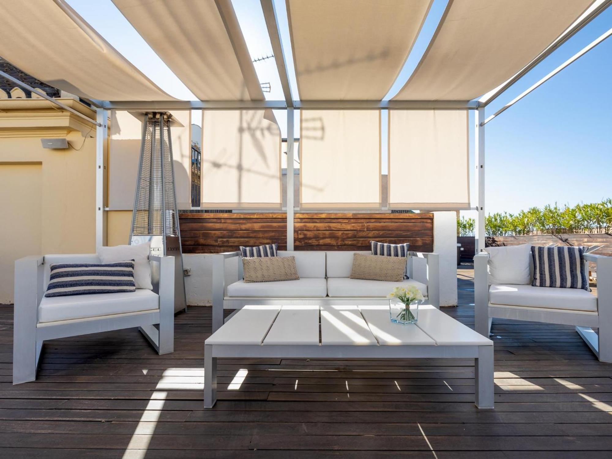 Ganivet Luxury Penthouse Apartment