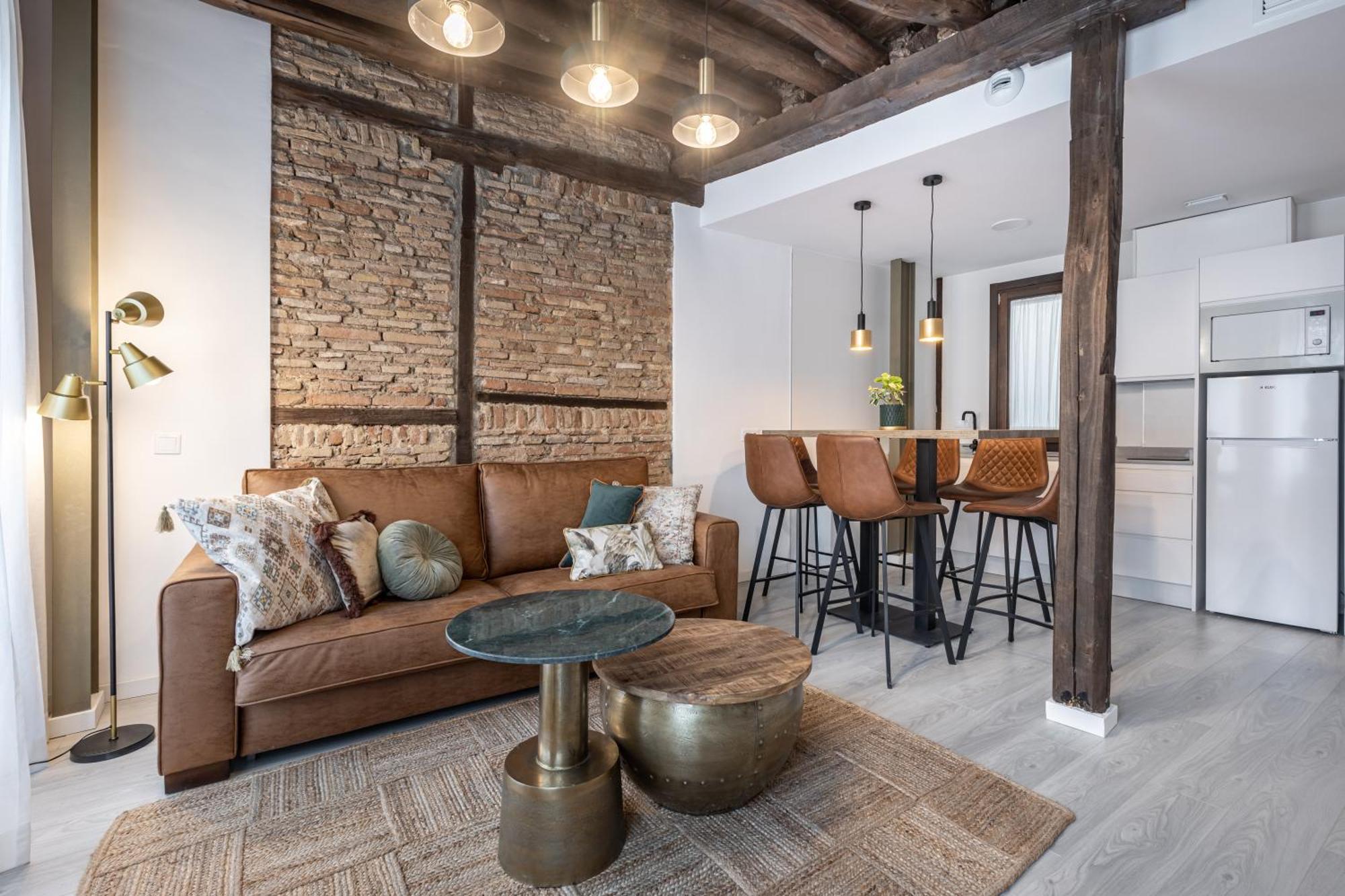Apartment Puerta Elvira 3000
