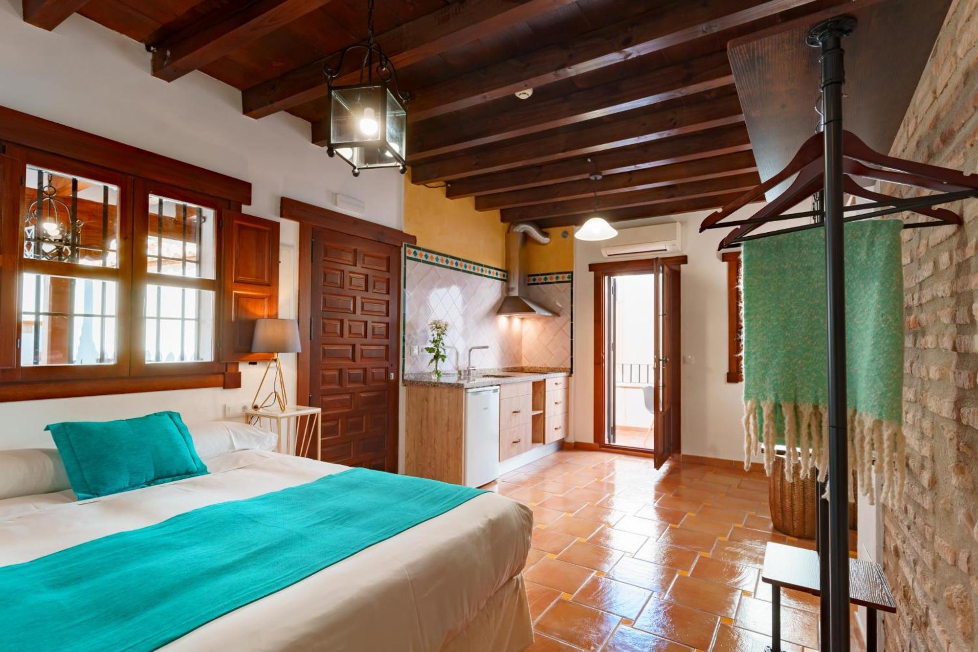 Aparthotel Casa De Columnas *