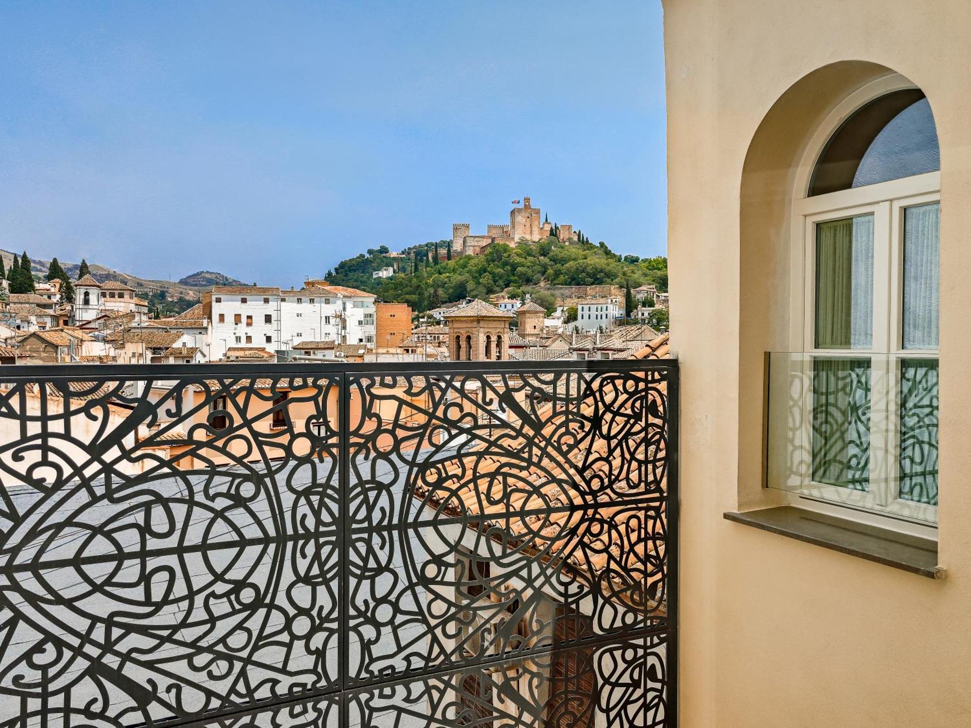 Palacio Gran Via, A Royal Hideaway 5* Granada