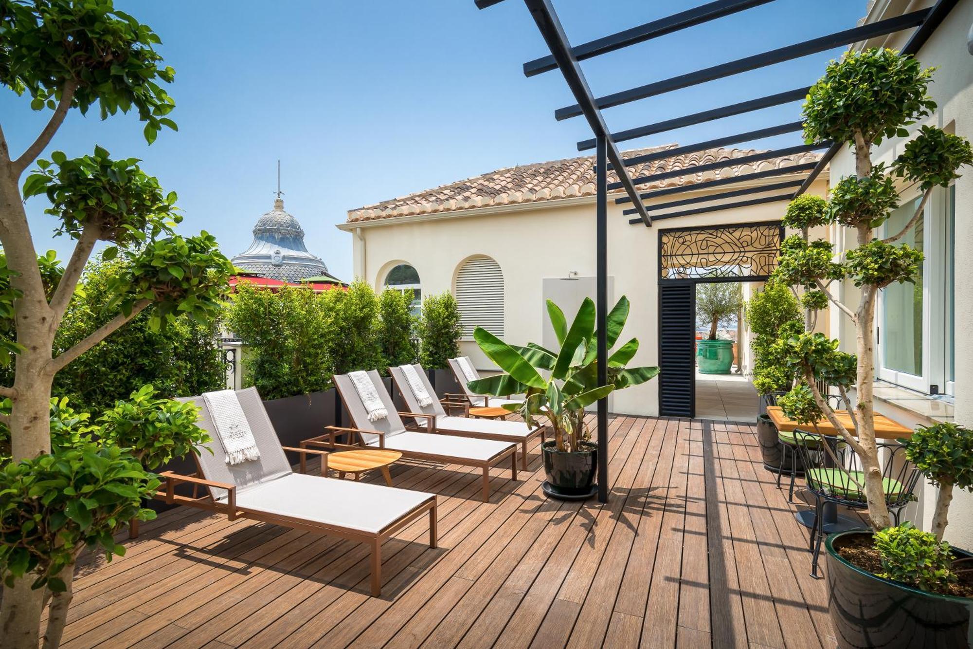 Palacio Gran Via, A Royal Hideaway