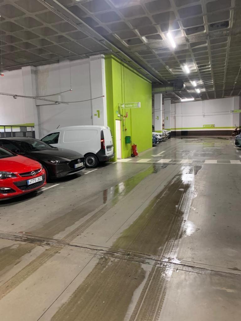 Domus Con Parking Gratuito En Pleno Centro Granada