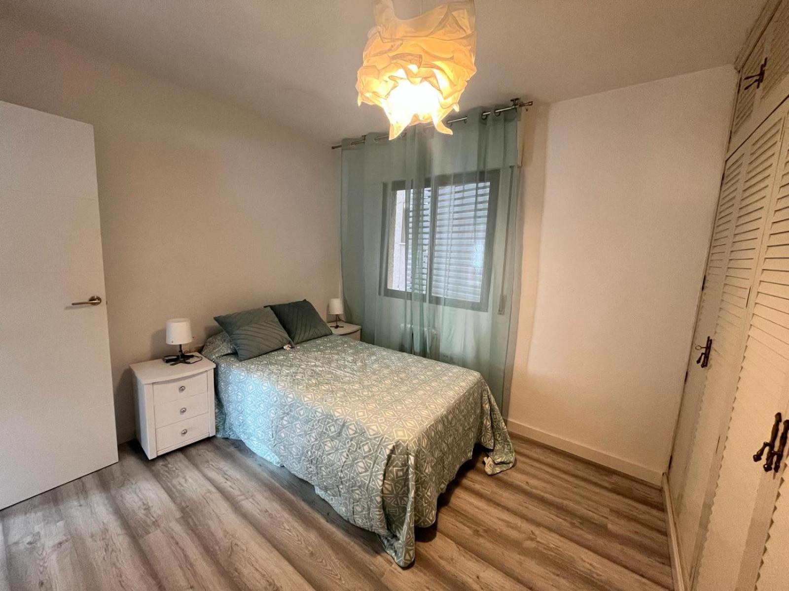 H&h Azucena, Parking Gratis Apartment