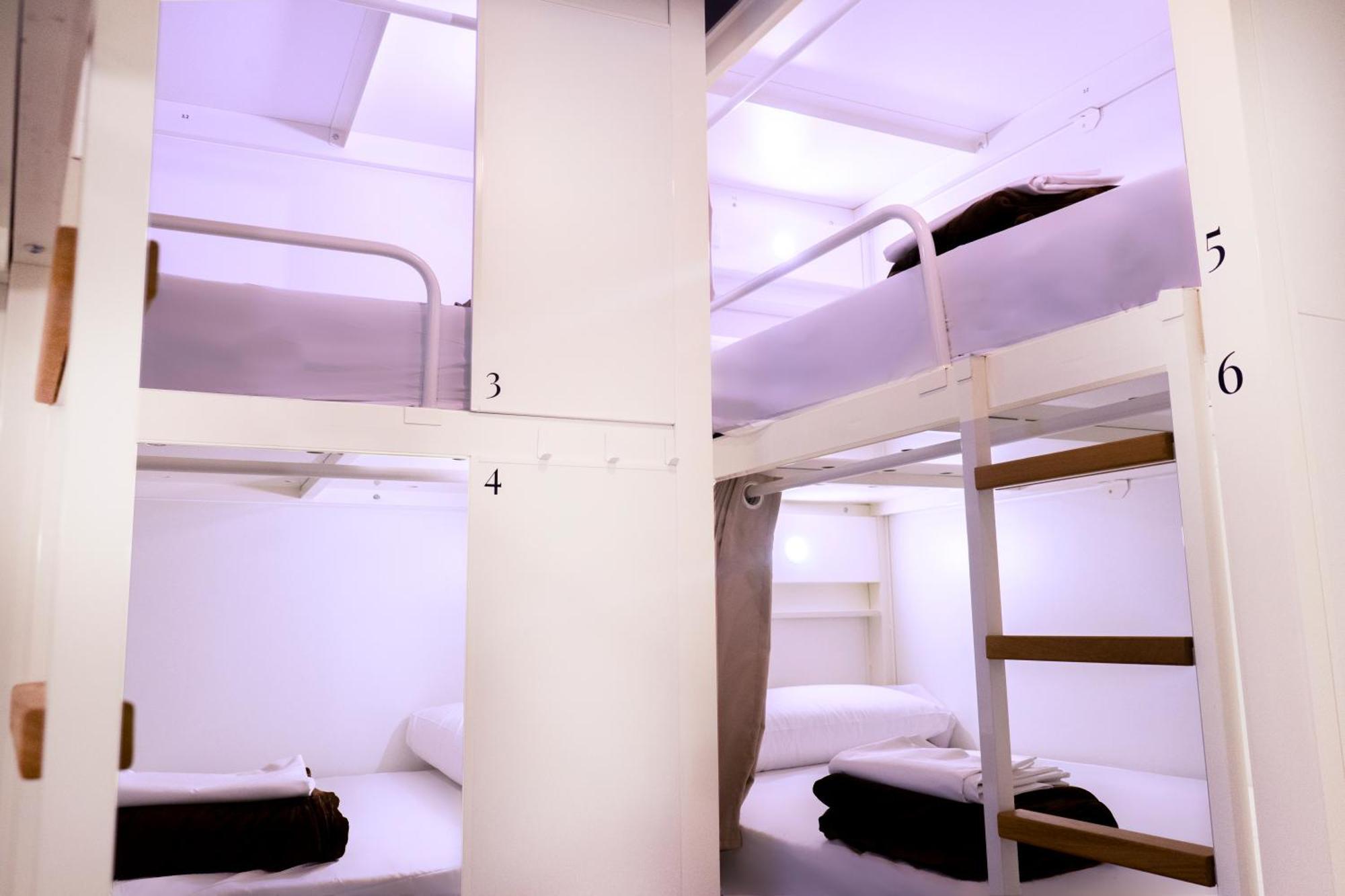 Hostel Black Swan Granada