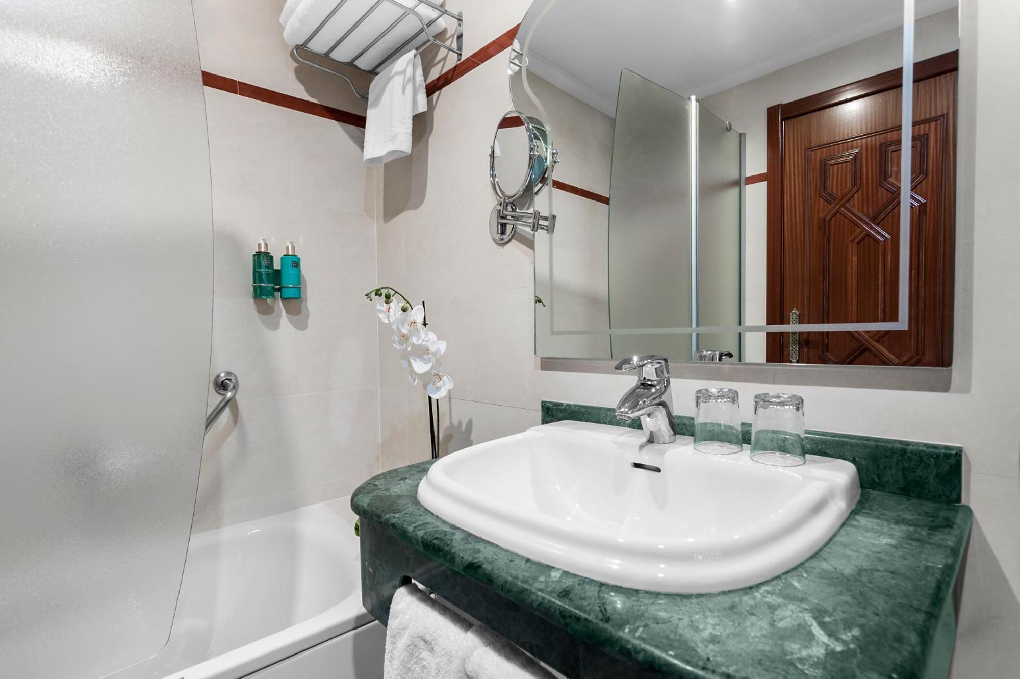 Boutique Las Almenas Hotel Granada
