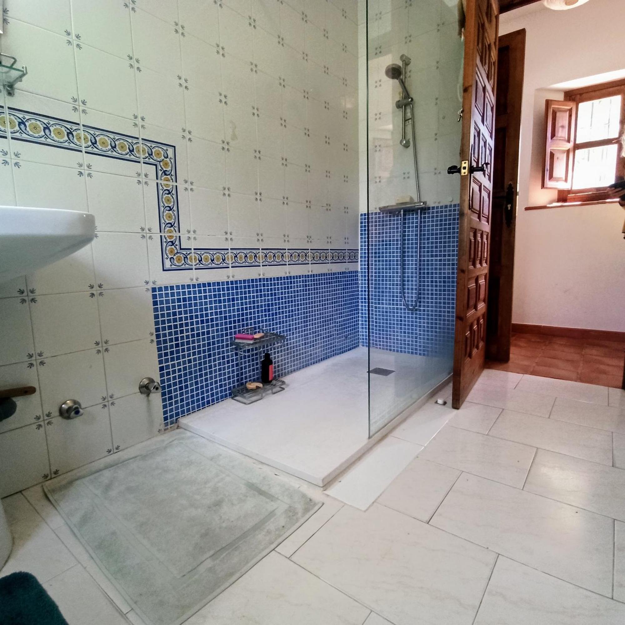 Oasis De Frescura En Verano Villa Granada
