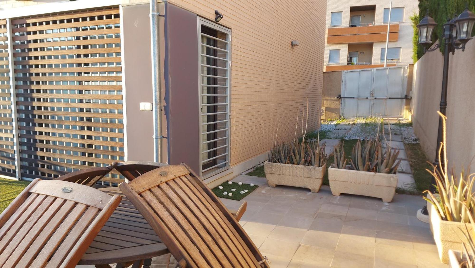 Ở trọ Casa En Con Vistas En Zona El Serrallo *