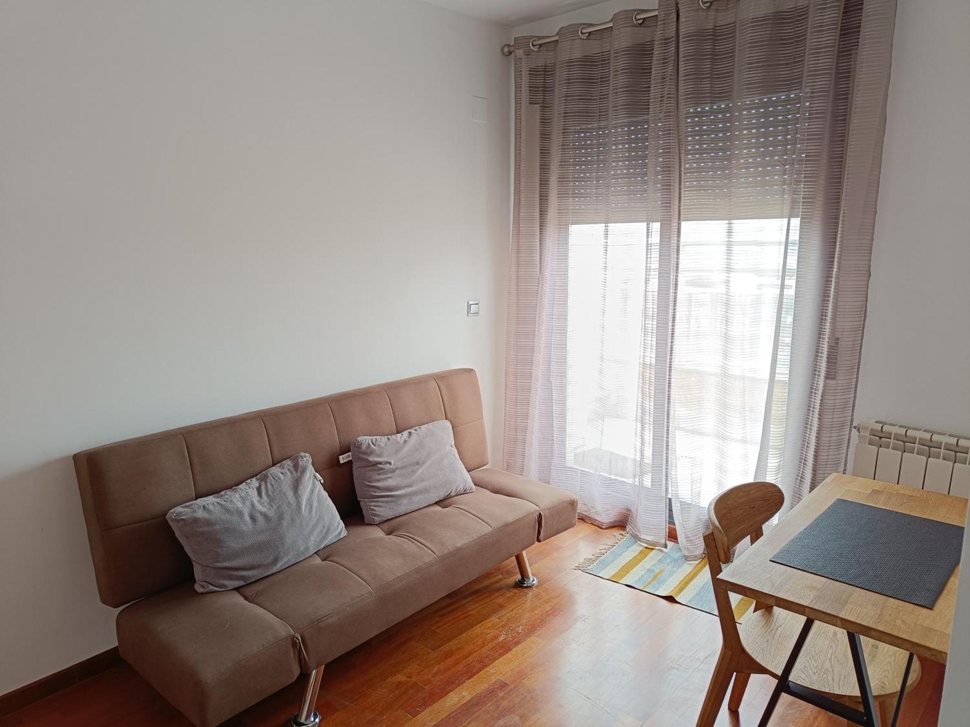 Casa En Con Vistas En Zona El Serrallo *