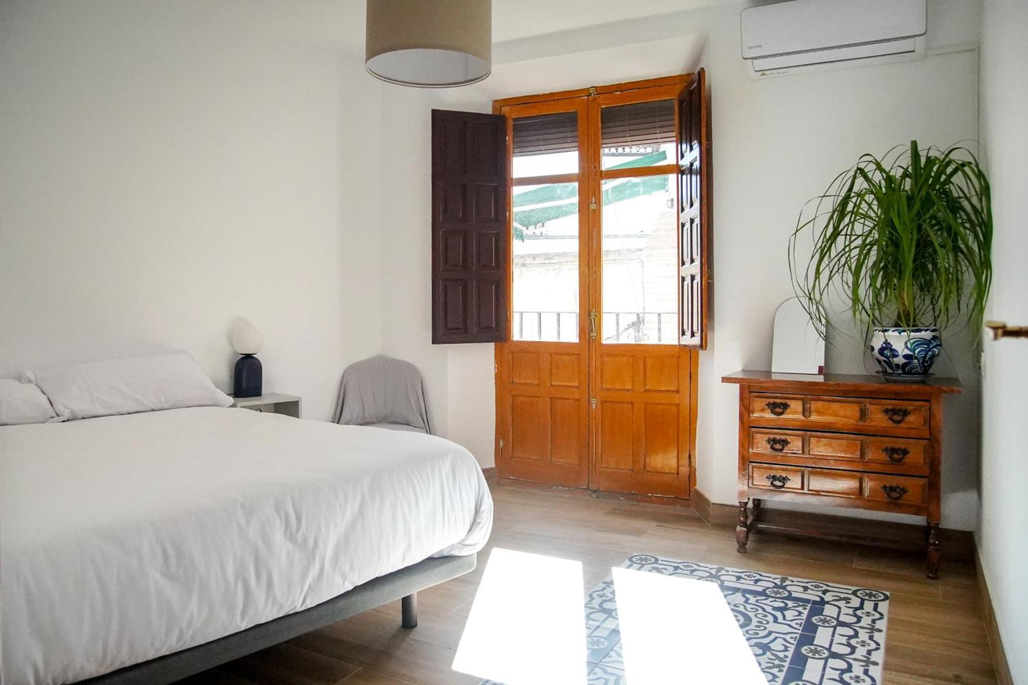Appartement Completo En El Casco Historico Con Vista A La Sierra Nevada