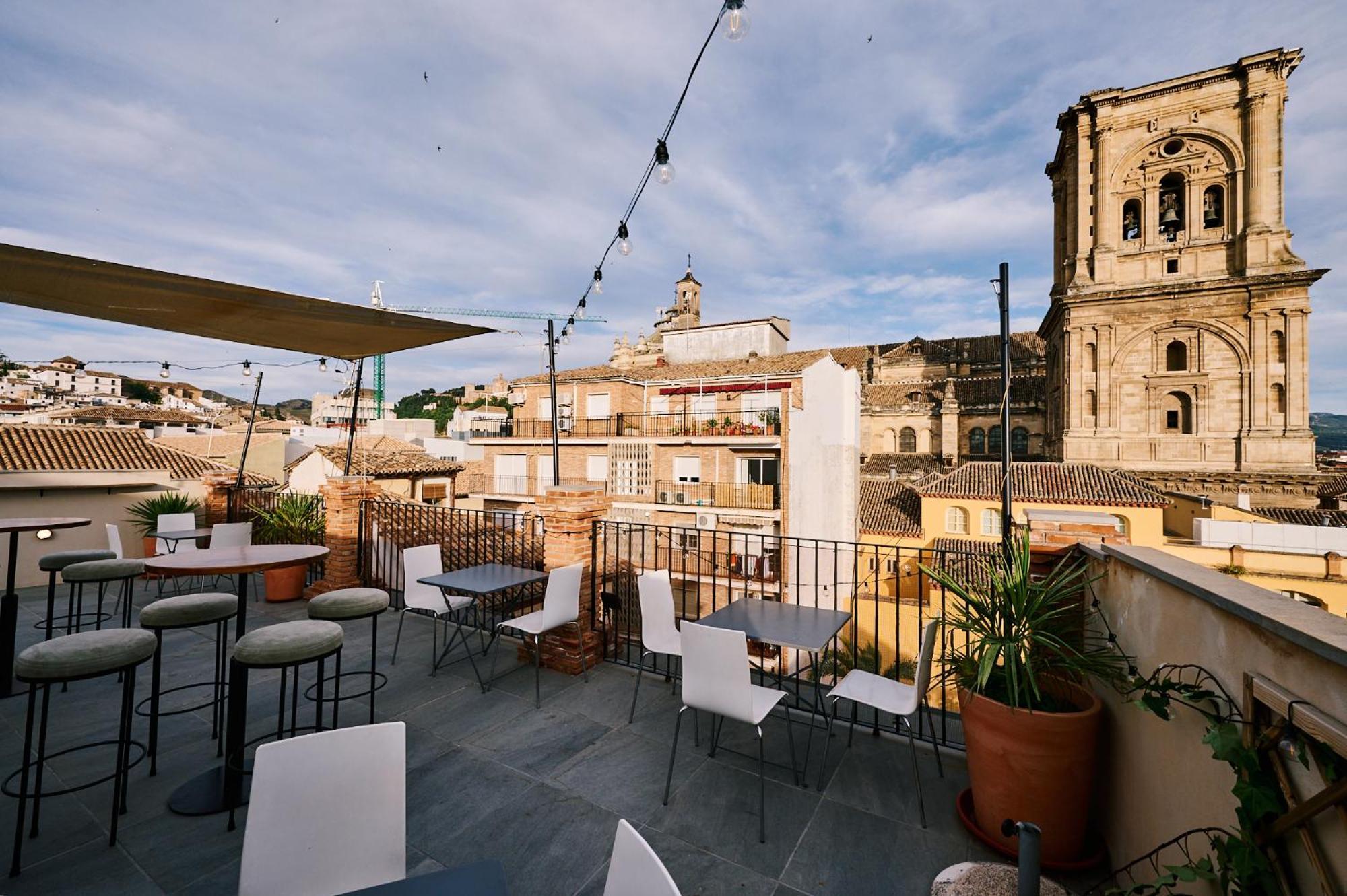 Toc Hostel *