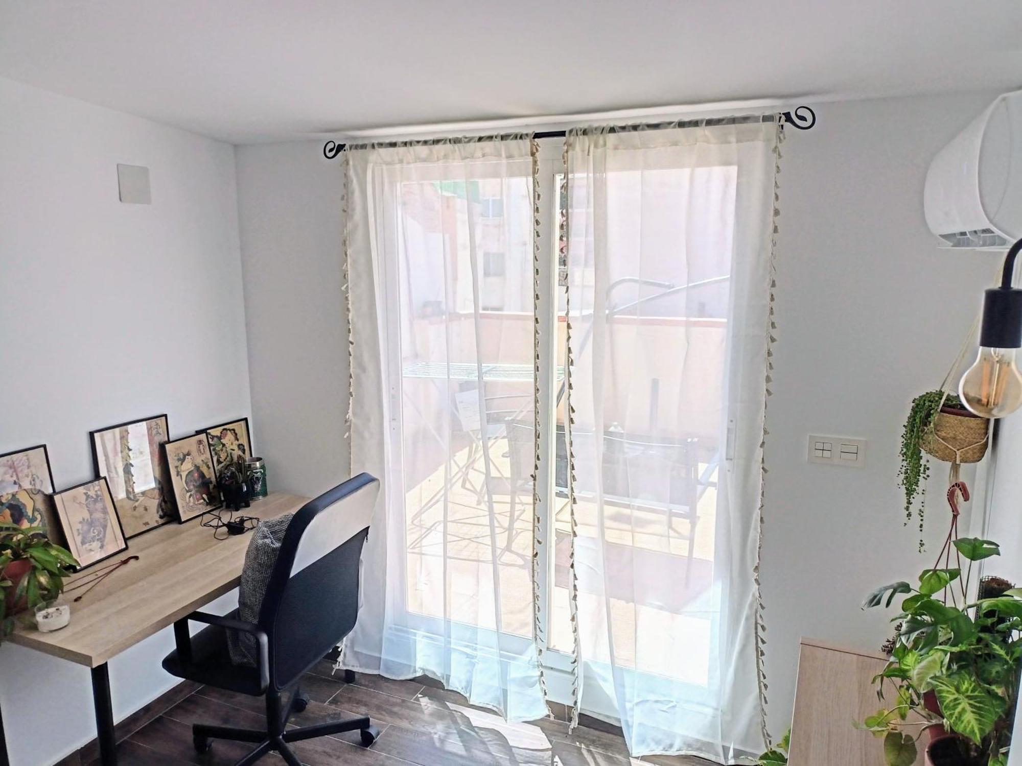 Habitacion Doble En Apartamento Reformado Con Terraza Double In Lovely With Terrace Habitación en casa particular *