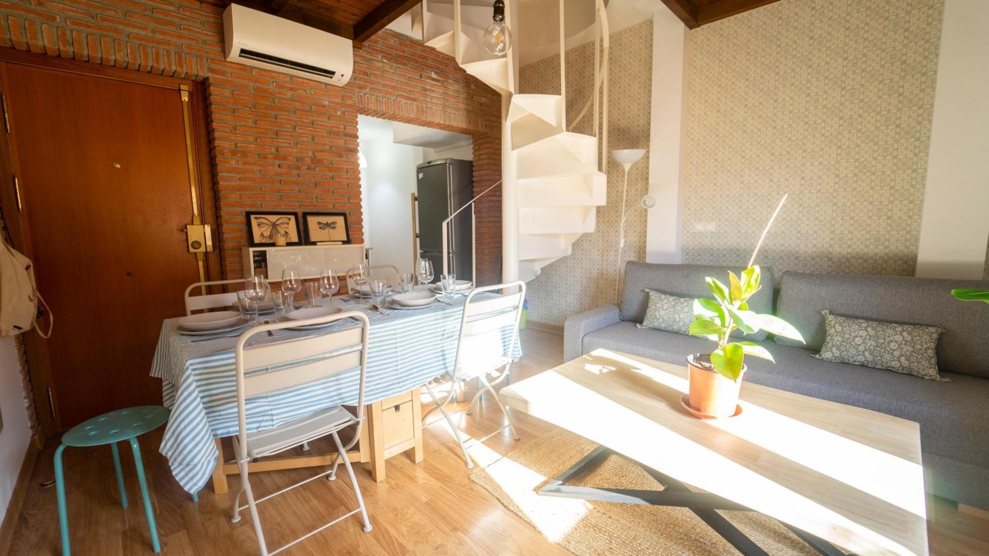 Apartamento Atico Duplex Terraza Privada Centro *
