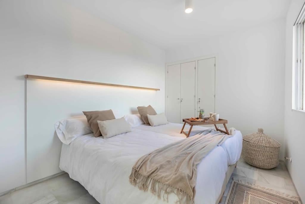 Mywhitewall Realejo * Granada