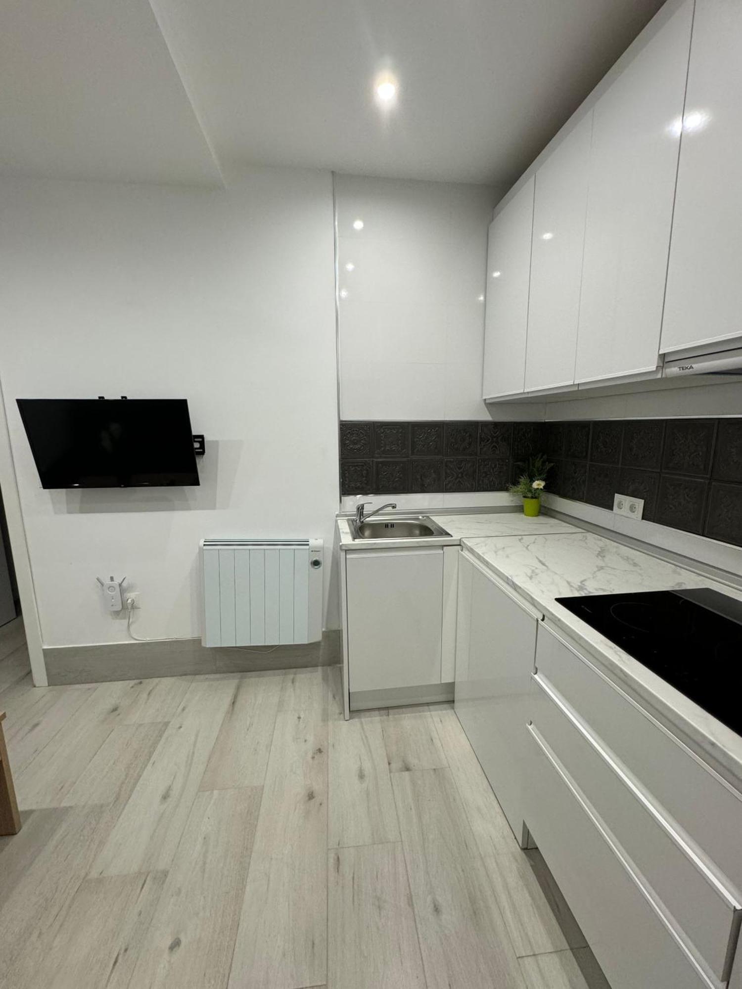 Lovely San Diego Center Bd Parking Opcional Apartment Granada
