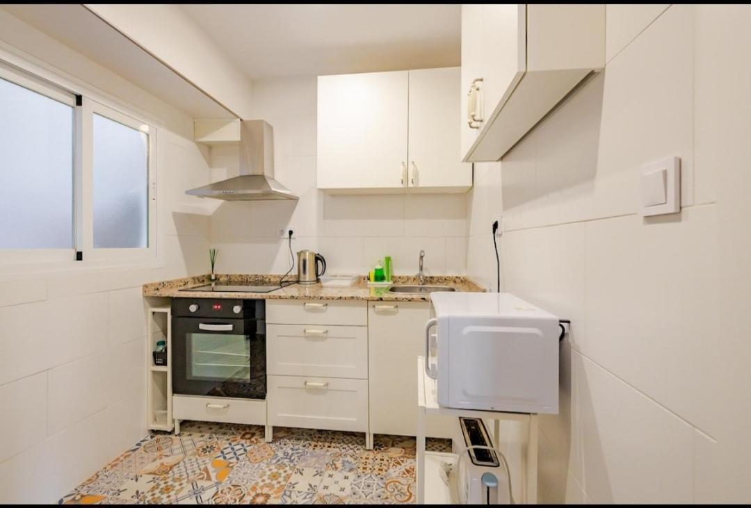 Apartment Piso Con Garaje Gratis En El Centro De Granada. *