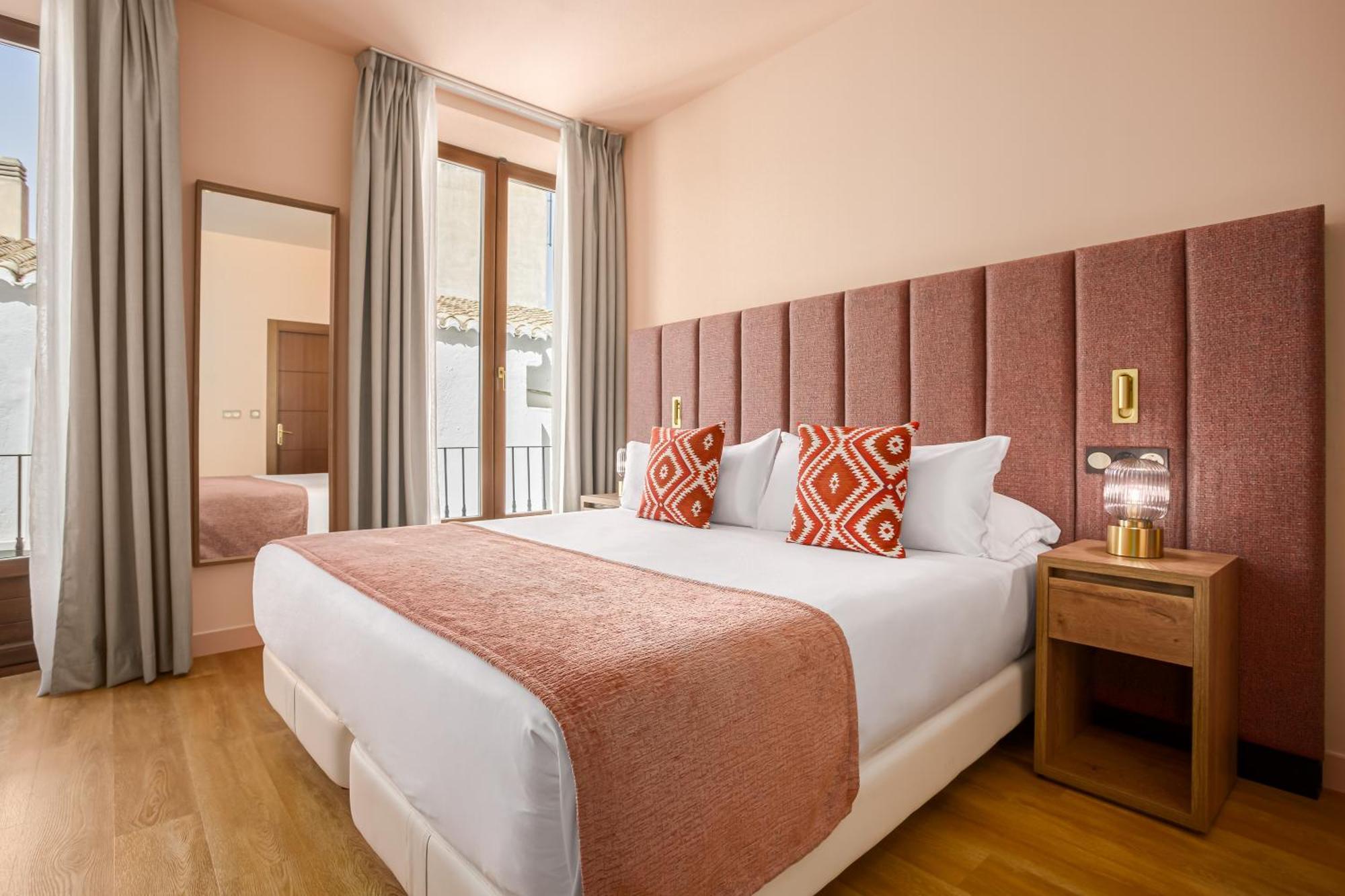 Mate Leo Hotel 4*