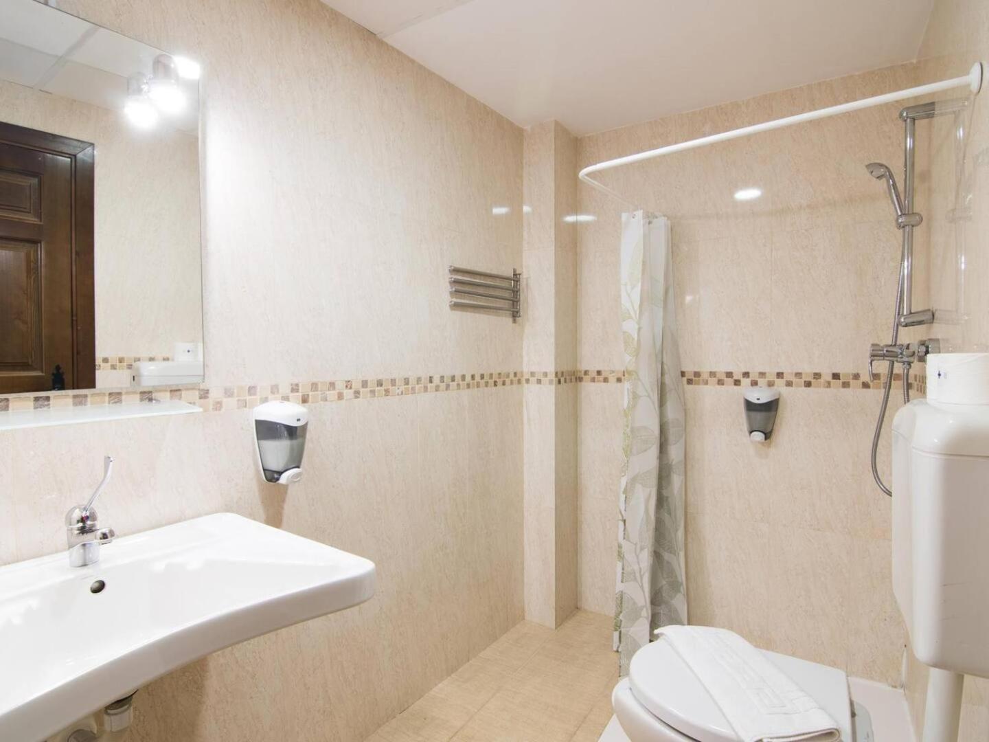 Tuguest Gracia Apartment