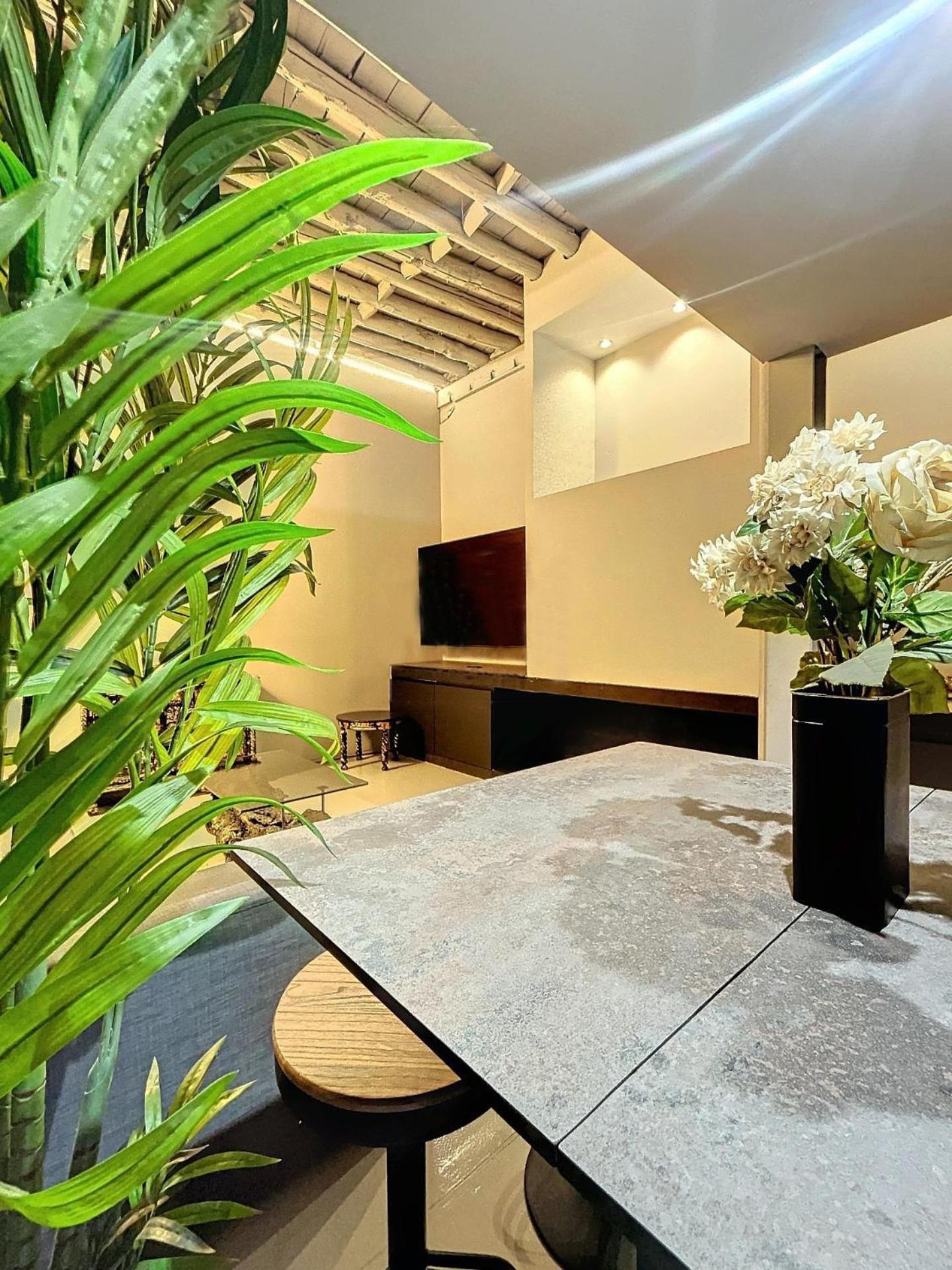 H&h Santa Paula Apartamento Granada