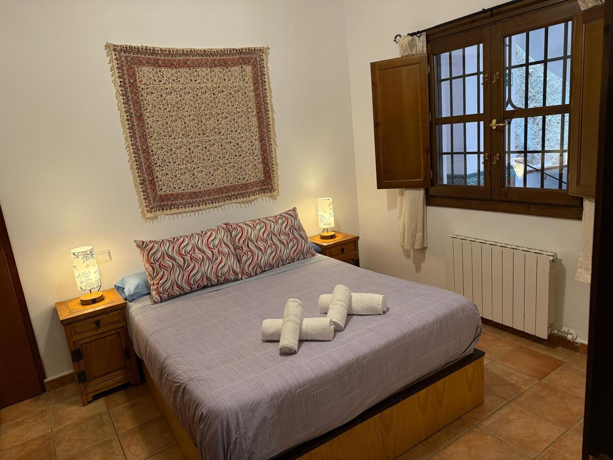 Charming Albaicin Patio Flat Free Onsite Parking Apartment *