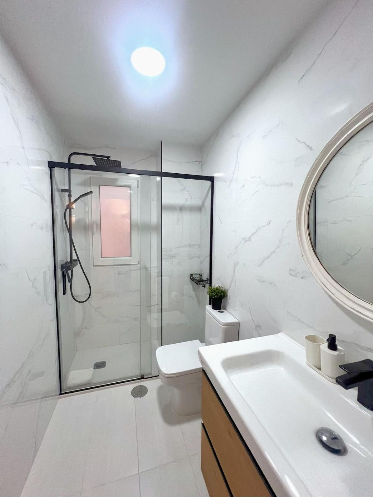 Evans Realty Bk 3 Dobles Granada
