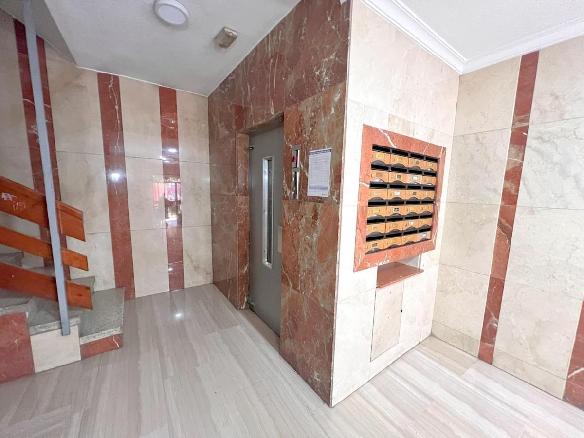 Evans Realty Bk 3 Dobles * Granada