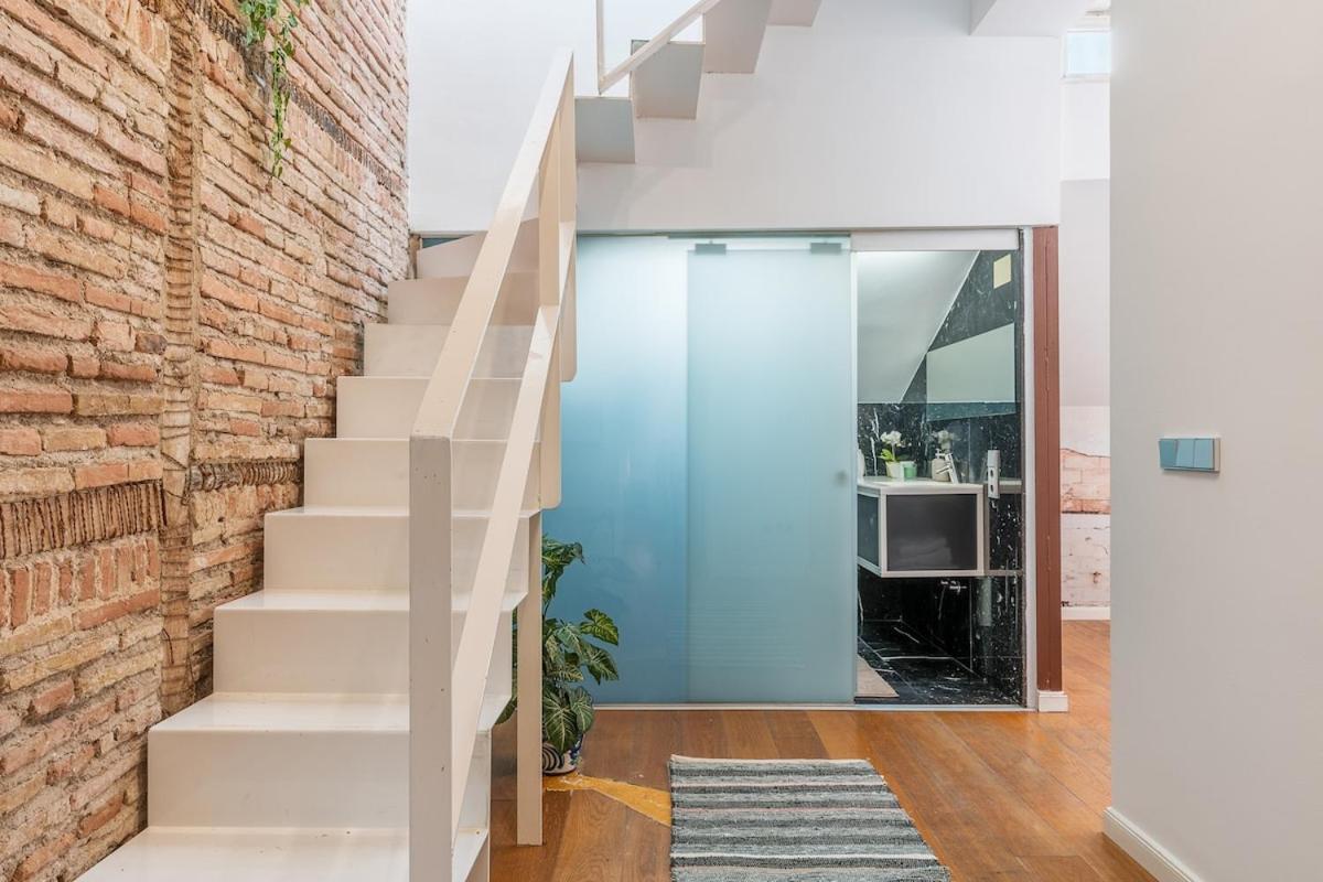Apartamento Atico Duplex Con Dos Terrazas Y Solarium En Plena Carrera De La Virgen