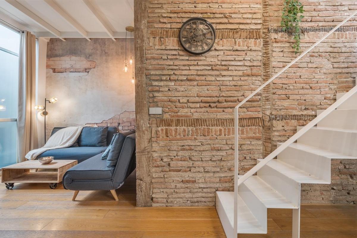 Apartamento Atico Duplex Con Dos Terrazas Y Solarium En Plena Carrera De La Virgen *