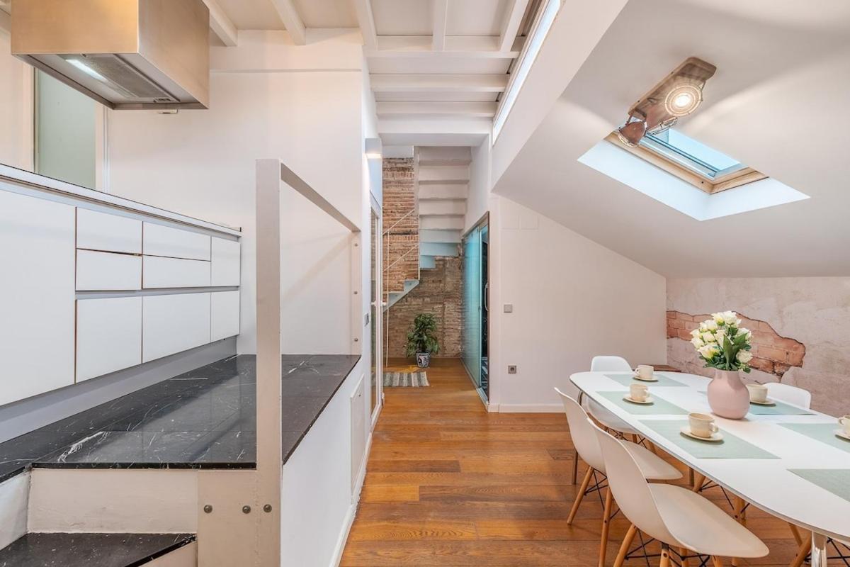 Atico Duplex Con Dos Terrazas Y Solarium En Plena Carrera De La Virgen Apartamento *