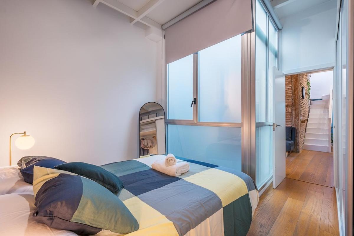 Atico Duplex Con Dos Terrazas Y Solarium En Plena Carrera De La Virgen Apartamento