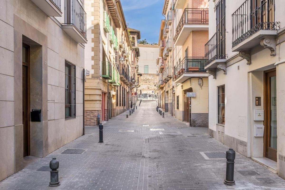 Atico Duplex Con Dos Terrazas Y Solarium En Plena Carrera De La Virgen Apartamento *