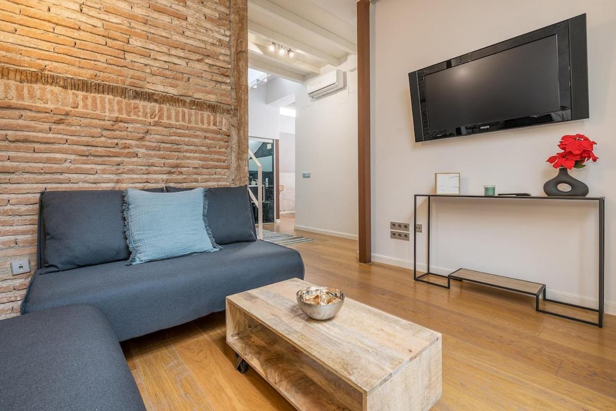 Apartamento Atico Duplex Con Dos Terrazas Y Solarium En Plena Carrera De La Virgen