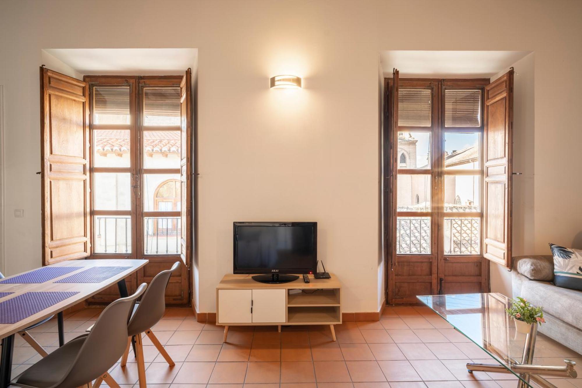 Elvira 60 Homes Căn hộ Granada