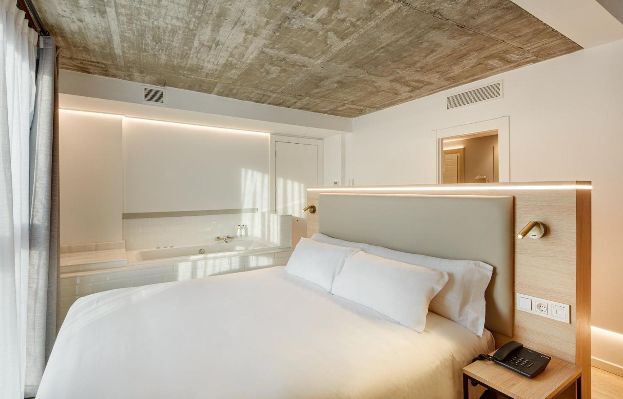 Sercotel Aparthotel 4*