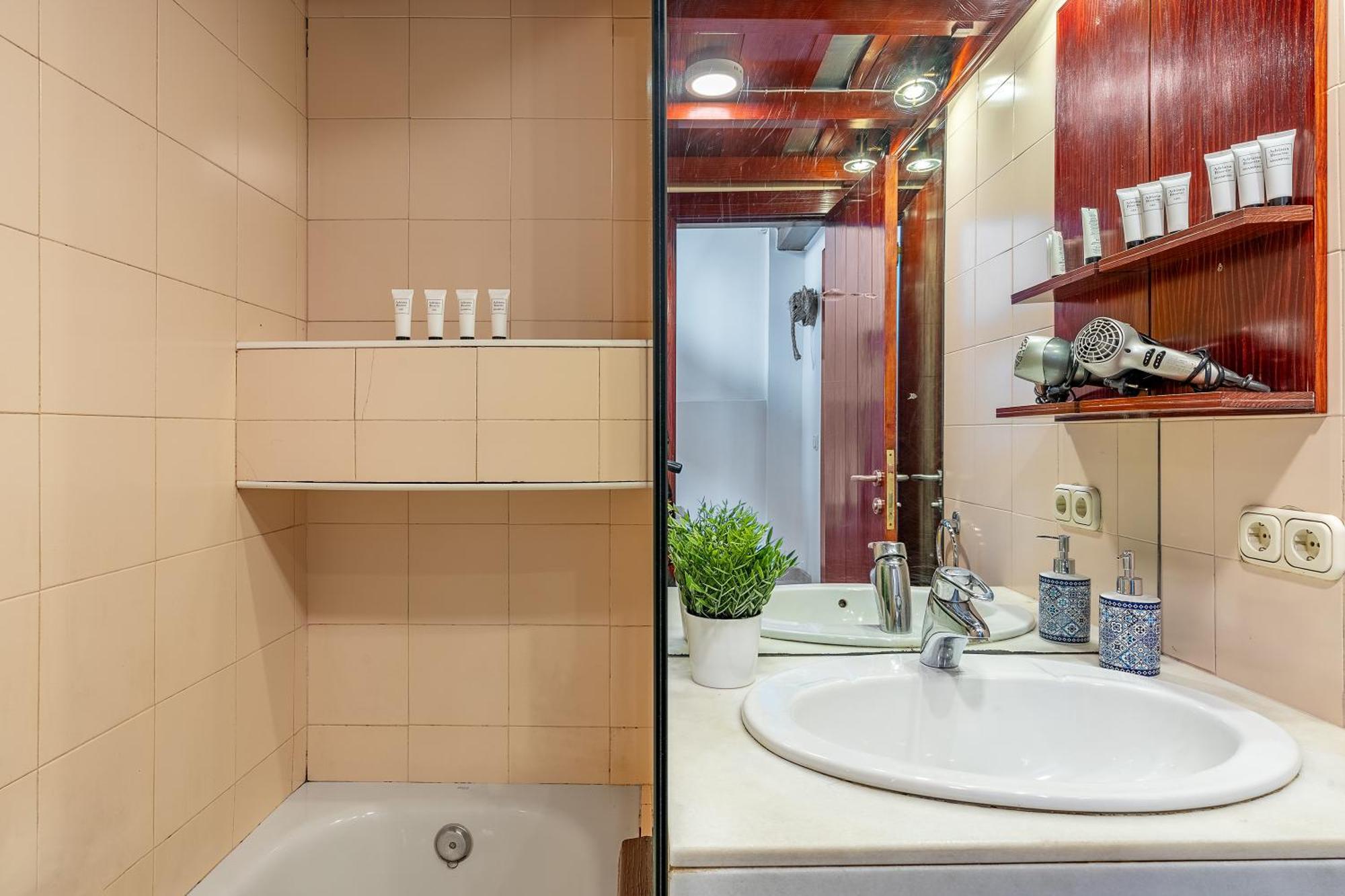 Apartamento Triplex Con Encanto Granadino En El Barrio Del Realejo